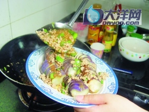 涼拌肉末茄子的做法（圖文）-
