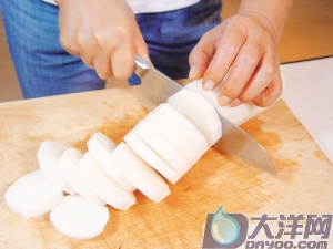 香燜蘿蔔帶魚的做法(圖解)-