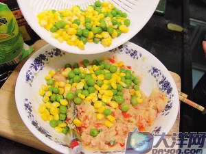 什錦田園土豆餅的做法(圖解)-