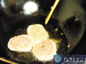 鴛鴦藕片的做法(圖解)-