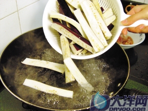 濃香古法蒸茄子的做法(圖解)-
