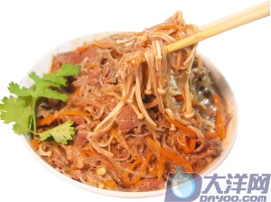 沙茶金菇牛肉粉的做法-