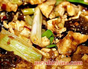 木耳炒牛肉的做法·美食中國圖片-meishichina.com