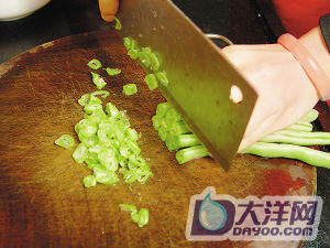 橙香蝦仁炒飯的做法-