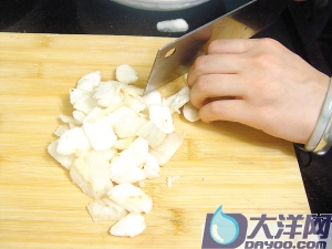 味噌泡菜烏冬面的詳細做法(圖解)-