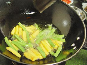 地瓜燒五花肉的詳細做法(圖解)-久久菜譜網