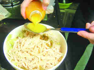 五彩雞肉沙律