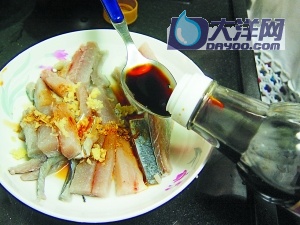 五彩馬鮫魚條的做法（圖文）-