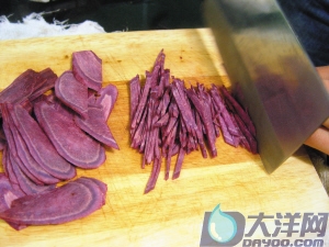 紫心蕃薯煎餅的做法