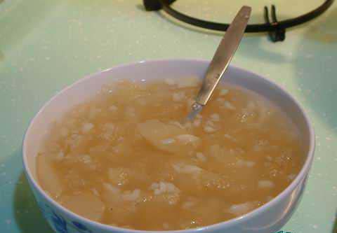 雪梨黃麻湯的做法(圖解)-