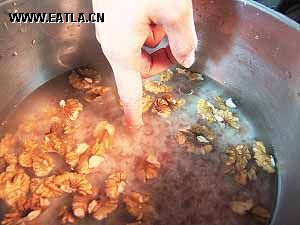 核桃紅米飯